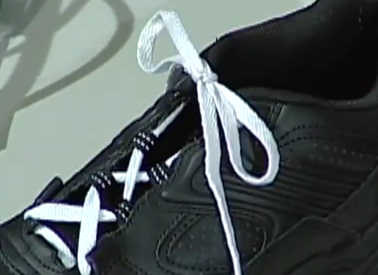 You’re Tying your Shoes Wrong. How to make a better Knot.
